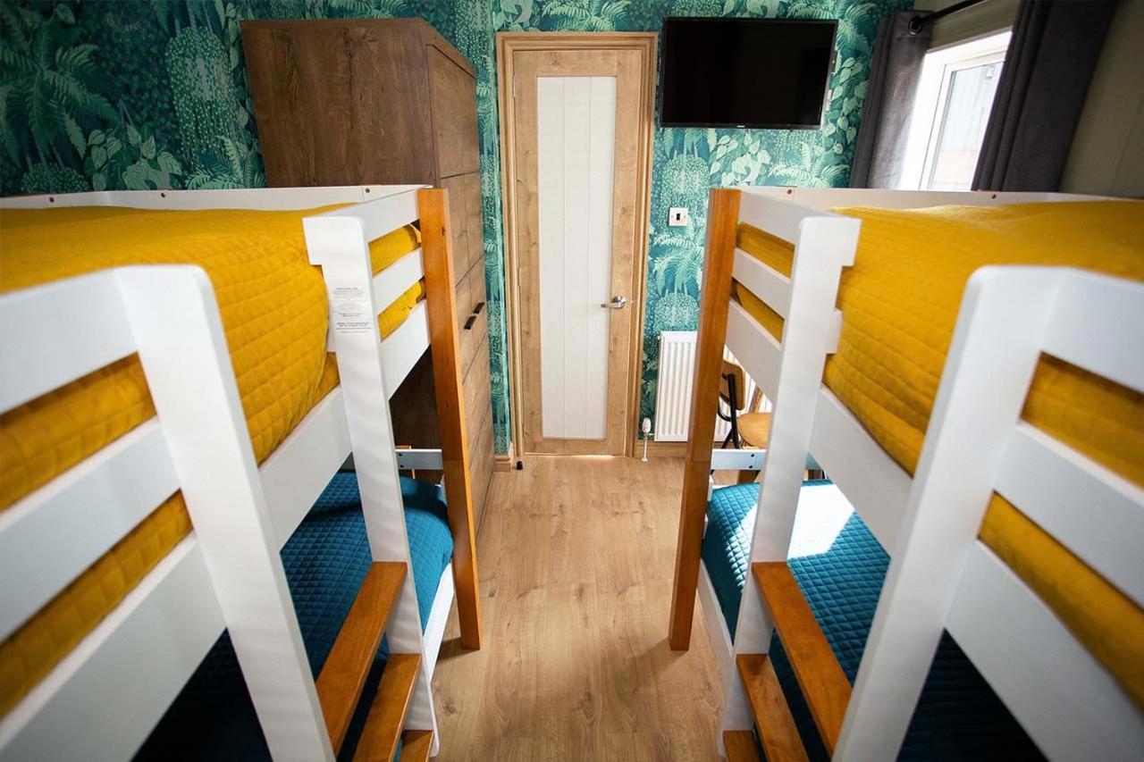 Sandy Balls Holiday Village 포딩브리지 외부 사진