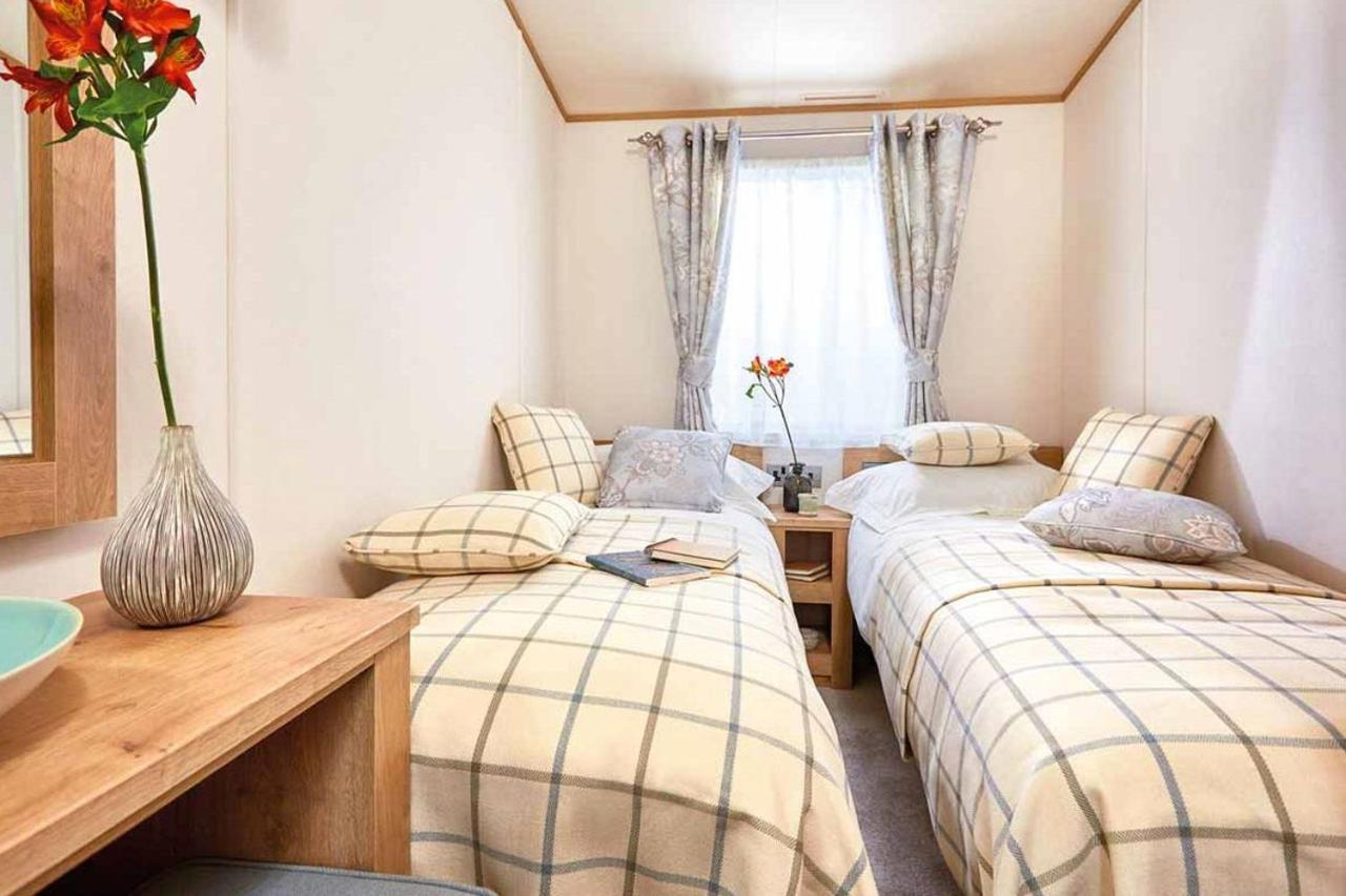 Sandy Balls Holiday Village 포딩브리지 외부 사진